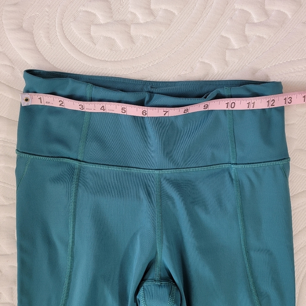 ATHLETA Lightning Capri Teal Green Athlesiure Workout Yoga Runnin Size Small - Picture 9 of 11